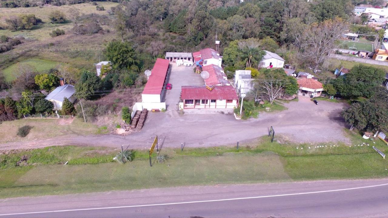Cavalo Branco Hotel São Vicente do Sul エクステリア 写真